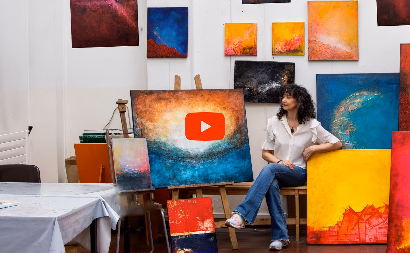 Laura Lago - Artiste Auteure Plasticienne. Paris, France. 2025